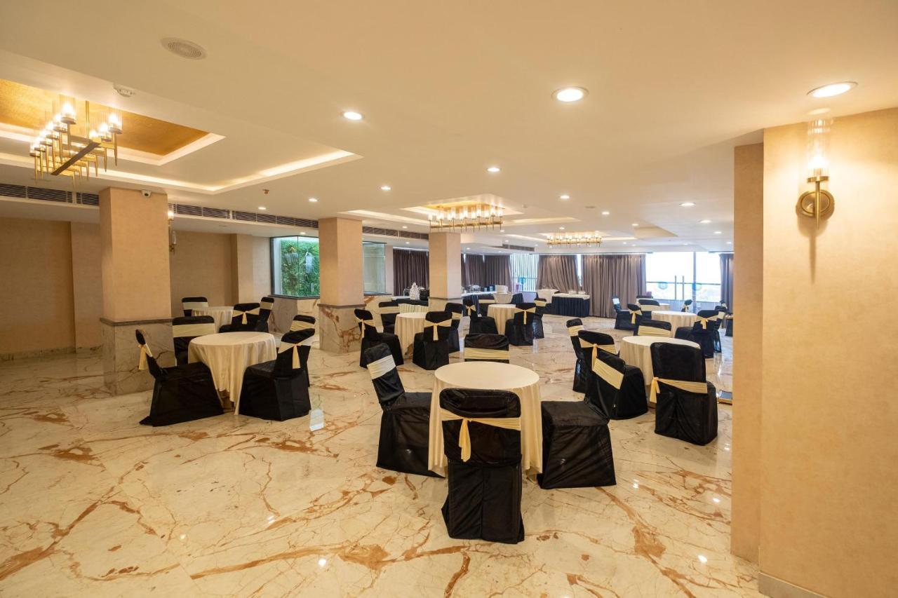 The Bastion Hotel โบปาล ภายนอก รูปภาพ