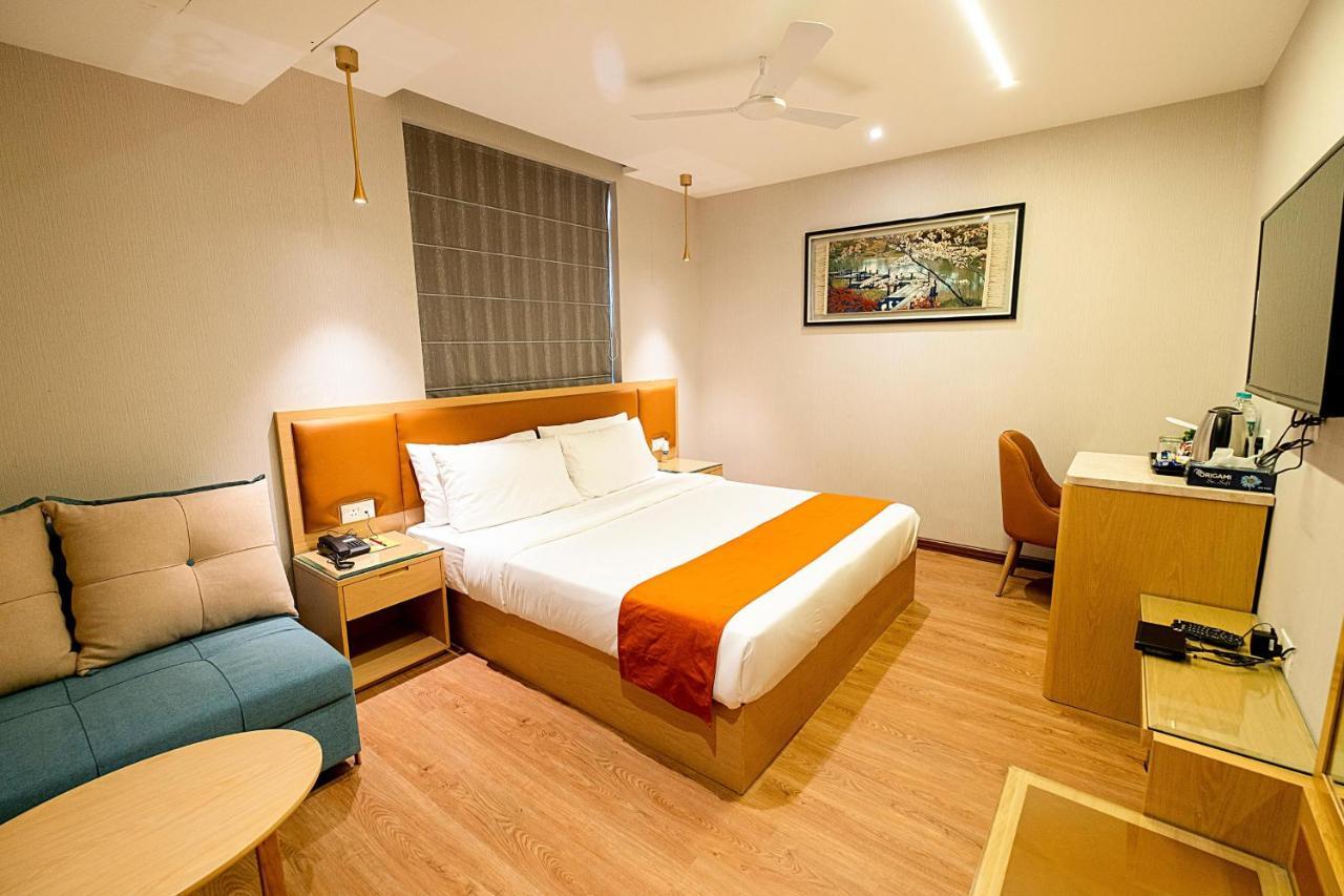 The Bastion Hotel โบปาล ภายนอก รูปภาพ