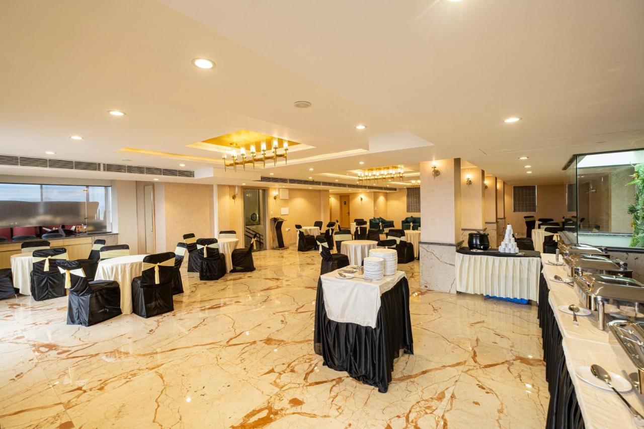 The Bastion Hotel โบปาล ภายนอก รูปภาพ