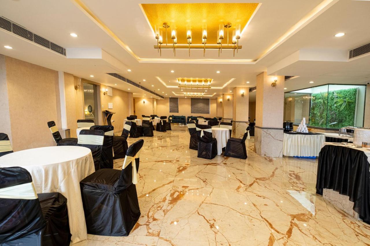 The Bastion Hotel โบปาล ภายนอก รูปภาพ