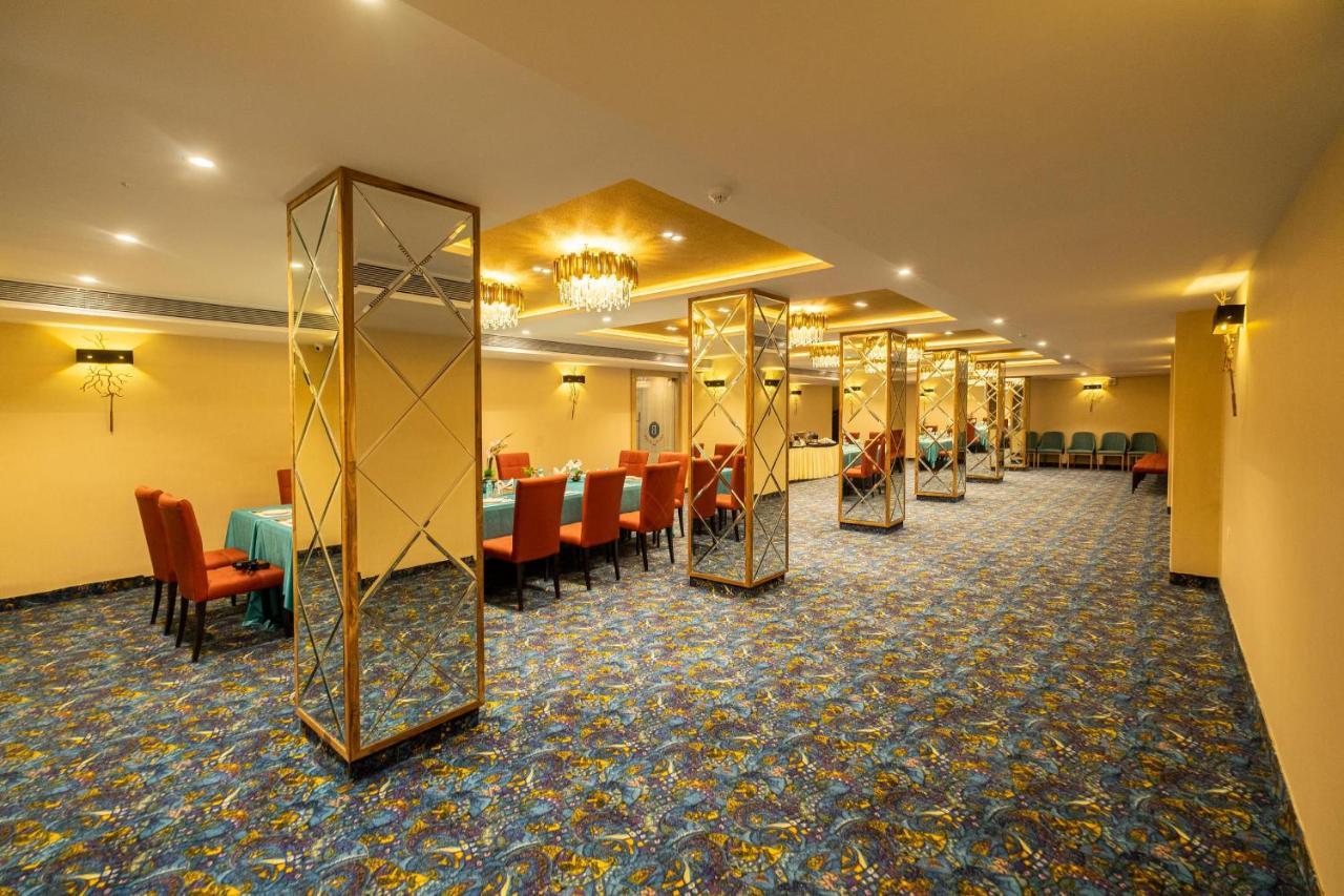 The Bastion Hotel โบปาล ภายนอก รูปภาพ
