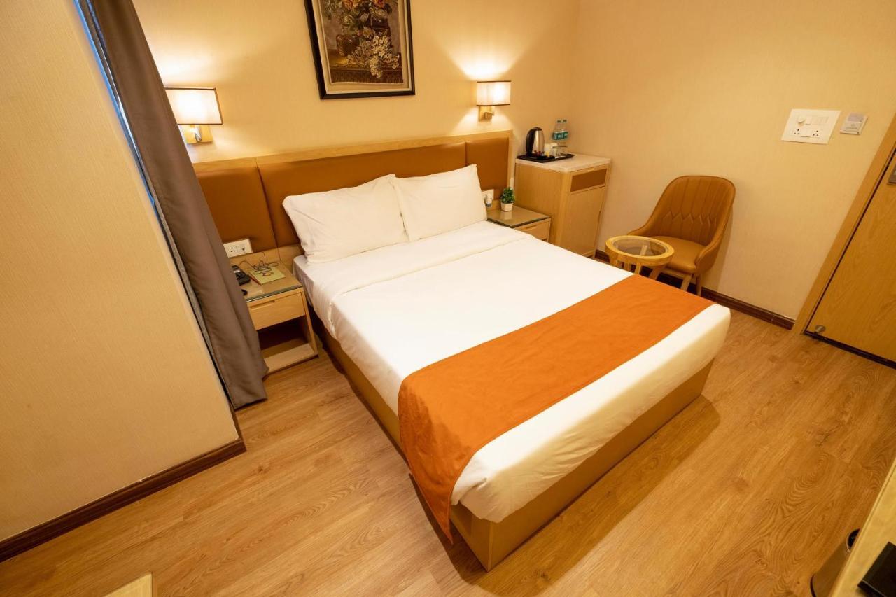 The Bastion Hotel โบปาล ภายนอก รูปภาพ