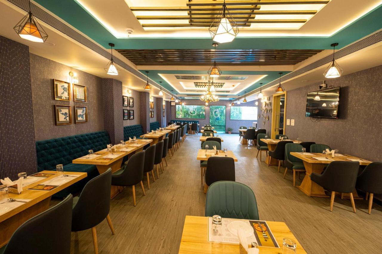 The Bastion Hotel โบปาล ภายนอก รูปภาพ