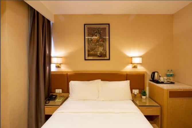 The Bastion Hotel โบปาล ภายนอก รูปภาพ