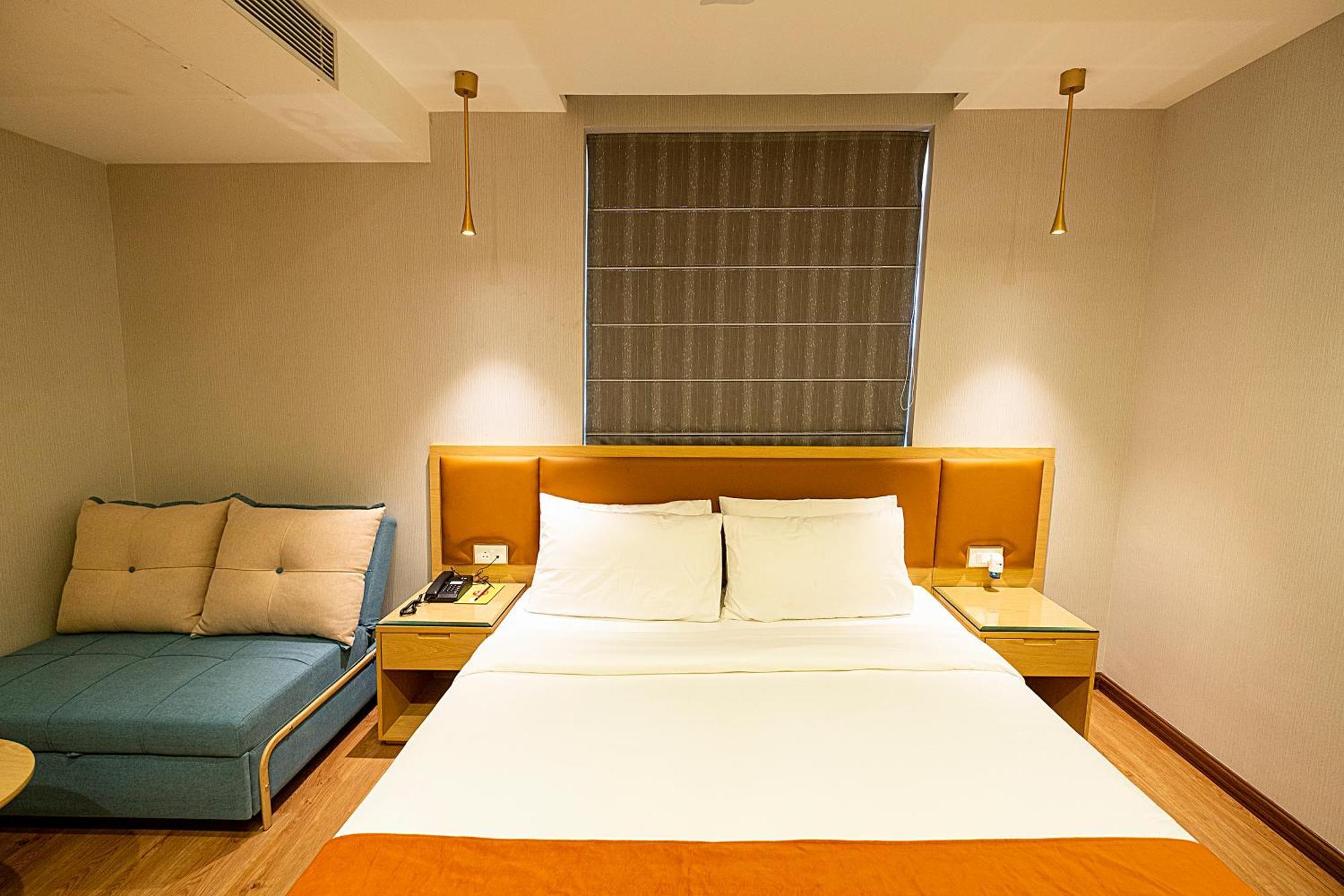 The Bastion Hotel โบปาล ภายนอก รูปภาพ